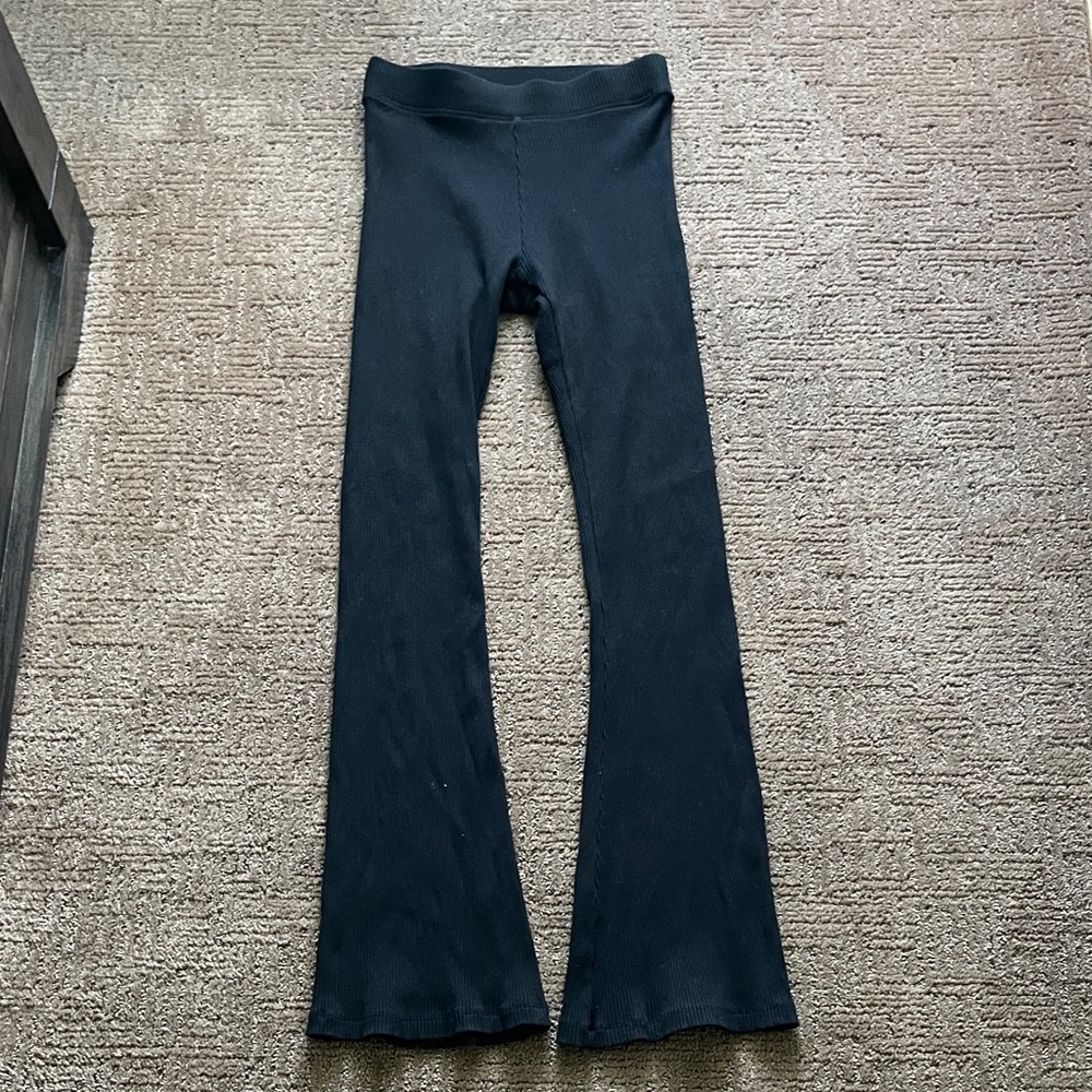 VS Pink ribbed Flared Leggings